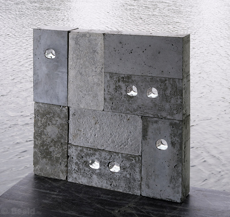 Sasja Scherjon wand van beton en kristal